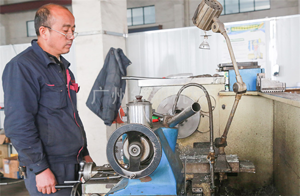 高剪切乳化機(jī)多少錢(qián)